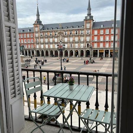 Plaza Mayor Мадрид Екстериор снимка